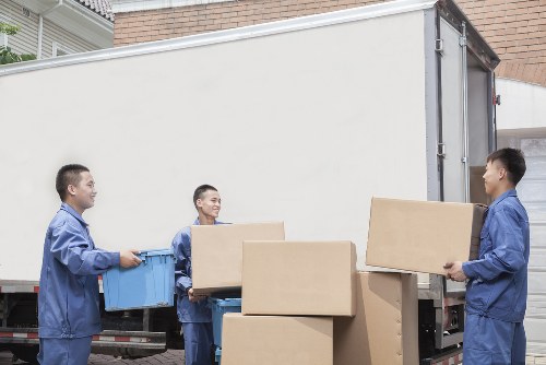 Supplier audit and compliance check in a storage business context